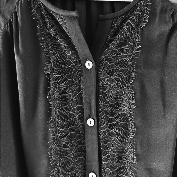 Diane Von Furstenberg Silk Blouse Lace Trim Sheer Sleeve Black Size 10 - Picture 4 of 11